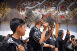 اجتماع باشکوه عزاداران تاسوعای حسینی در امامزاده یحیی بن زید(ع) گنبد
