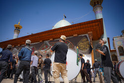 عزاداری تاسوعای حسینی در حرم شاهچراغ (ع)