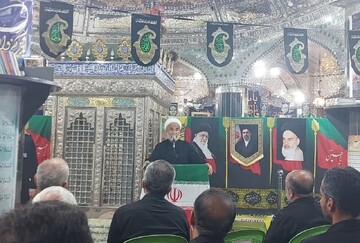 امام جمعه دشتستان: وحدت ملی مهم‌ترین سلاح ملت ایران در برابر دشمن است