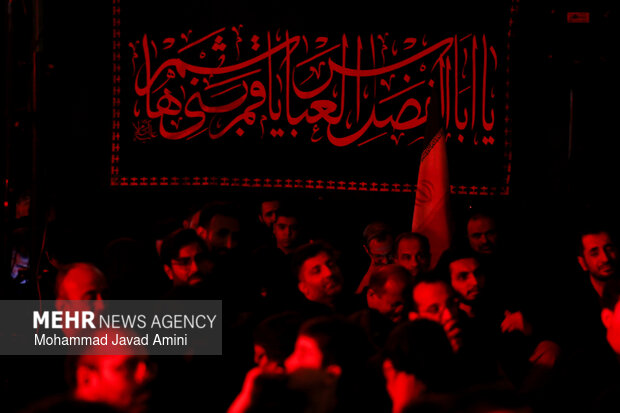 مراسم شب تاسوعا در هیات خادمان مهدی عج قزوین