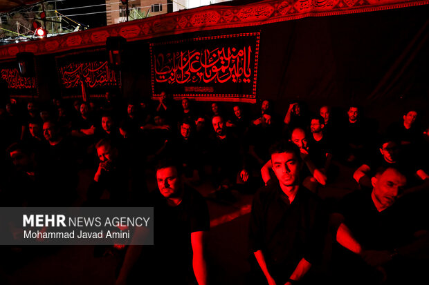 مراسم شب تاسوعا در هیات خادمان مهدی عج قزوین