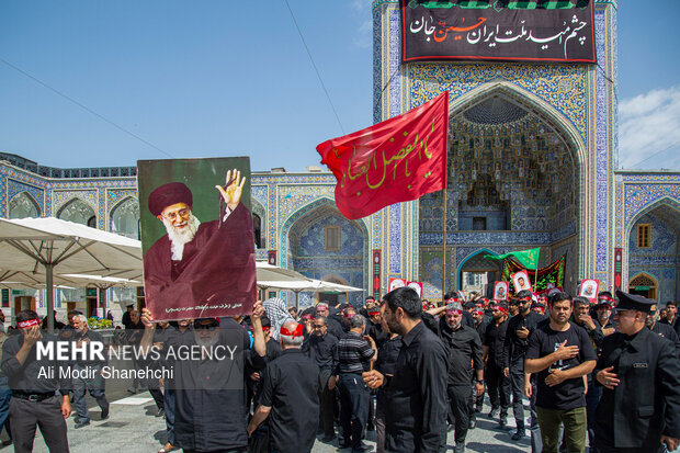 مراسم عزاداری تاسوعای حسینی در حرم رضوی