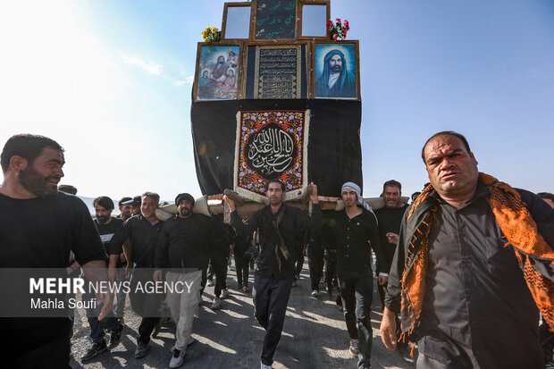 آیین نخل گردانی در شهر کارچان