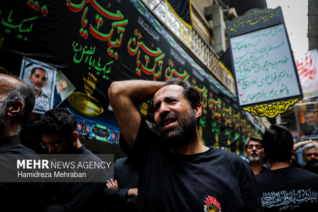 عزاداری روز تاسوعا در بازار تهران
