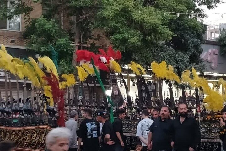 عزاداری مردم بام ایران در روز تاسوعای حسینی