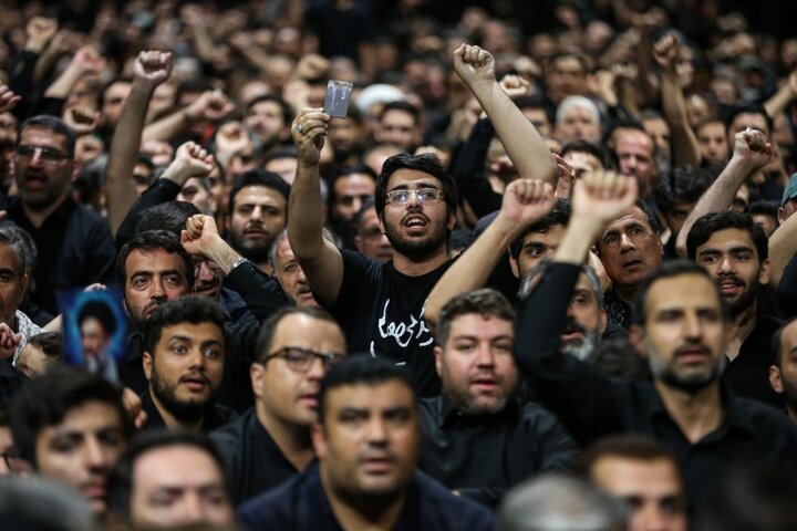 ڕێوڕەسمی تازیەباریی لە شوێنی شەهادەتی ڕێبەری باڵای ئێران