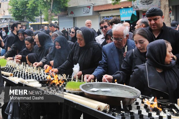 آئین شمع گردانی در اردبیل