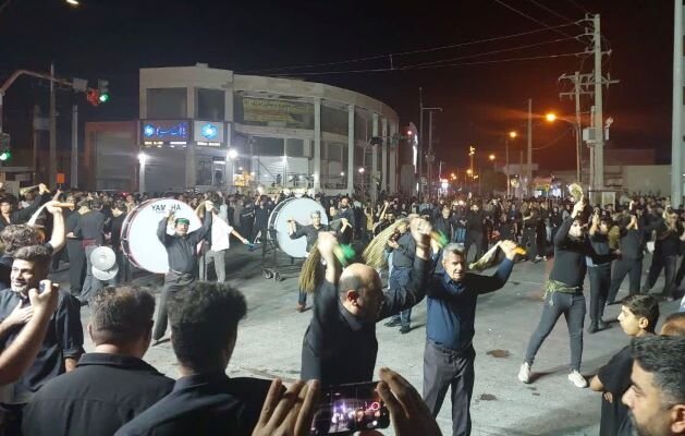 زنجیرزنی شب عاشورا در برازجان