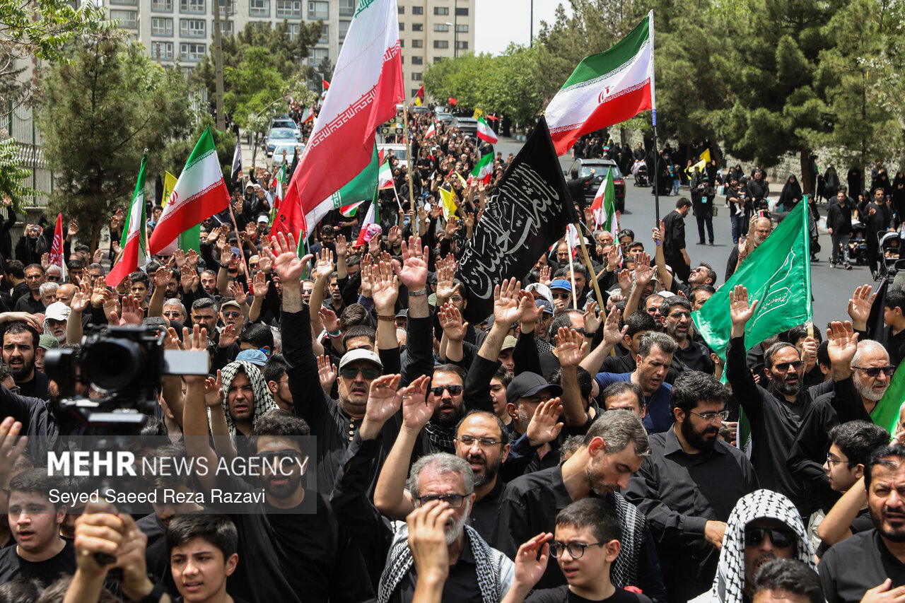 شینی ئێران لە ماتەمی تاسووعای حسێنی؛ وڵات سەرانسەر ڕەشپۆشە