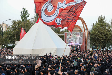 طنین نوای سنج و دمام جنوبی در میدان احمدآباد مشهد