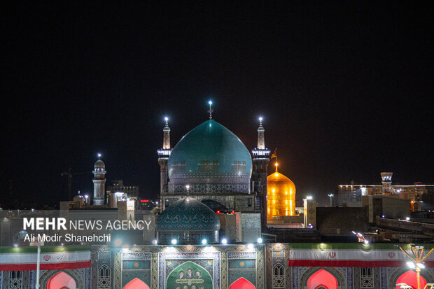 آیین سنتی خطبه‌خوانی شب عاشورای حسینی در حرم مطهر امام رضا(ع)