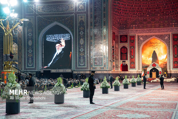 آیین سنتی خطبه‌خوانی شب عاشورای حسینی در حرم مطهر امام رضا(ع)