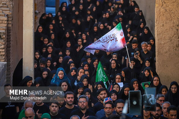 مراسم سنتی «علم برداری» در مهریز