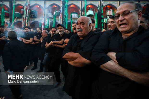 مراسم سنتی «علم برداری» در مهریز