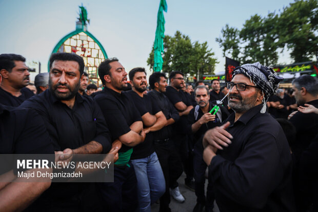مراسم سنتی «علم برداری» در مهریز