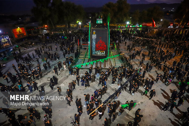 مراسم سنتی «علم برداری» در مهریز