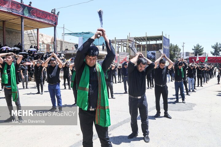 طنین «یا حسین(ع)» در جاجرم؛ عاشقان حسینی در حسینیه بزرگ به سوگ نشستند
