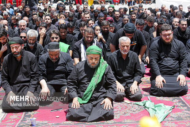 آیین خیمه سوزان عاشورای حسینی در قم