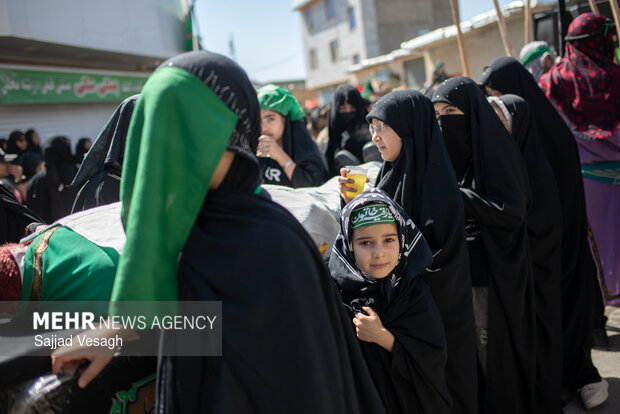 آیین سنتی «گِل مالی» در شهرستان دمق