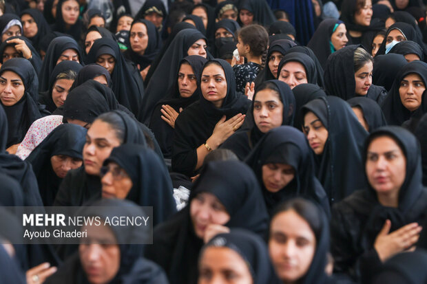 برگزاری مراسم عزاداری روز عاشورا در مصلای جزیره کیش
