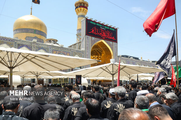عزاداری عاشورای حسینی در حرم مطهر امام رضا(ع)
