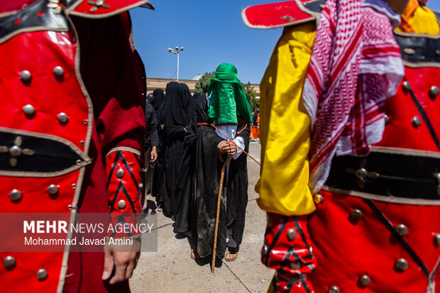مراسم خیمه سوزان روز عاشورا در قزوین