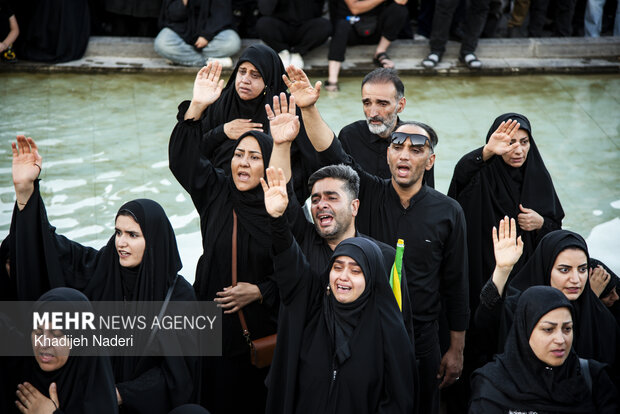اجتماع بزرگ عاشورایی «یوم الحسین (ع)» در <a href='https://sayeb.ir/tag/%d8%a7%d8%b5%d9%81%d9%87%d8%a7%d9%86'></div>اصفهان</a>