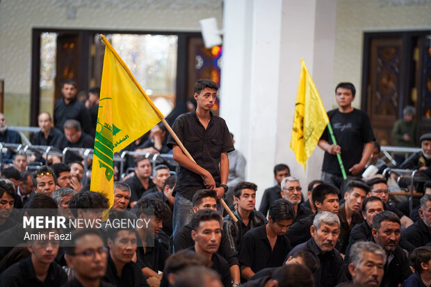 اجتماع عزاداران افغانستانی مقیم شیراز