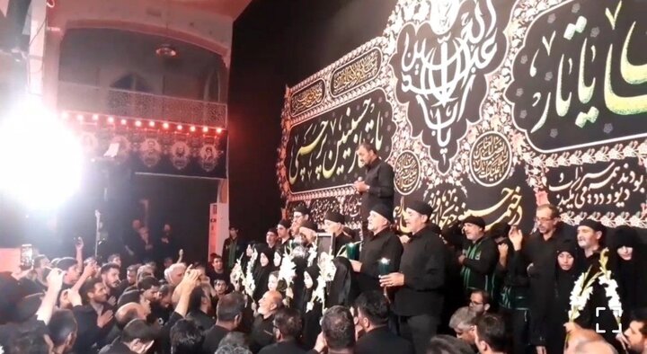 آیین شام غریبان در حسینیه اعظم زنجان
