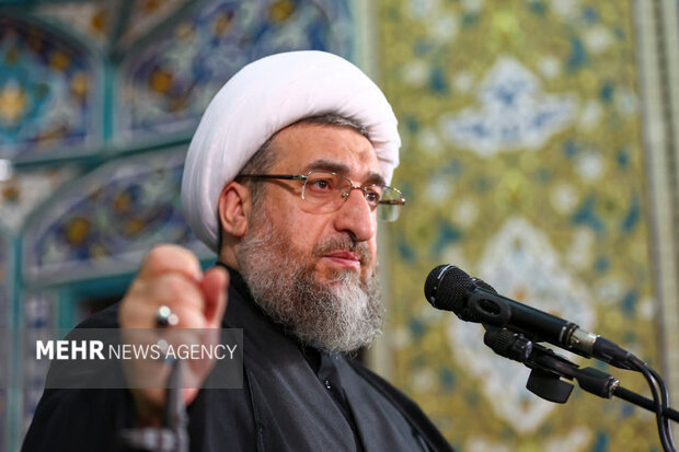 امام جمعه تبریز: اربعین نماد تاب‌آوری و مقاومت امت اسلامی است