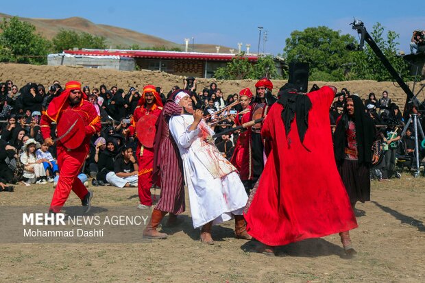 آئین سنتی شبیه‌خوانی در روستای «تپه‌باشی» شهرستان گرمی