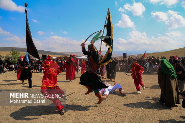 آئین سنتی شبیه‌خوانی در روستای «تپه‌باشی» شهرستان گرمی