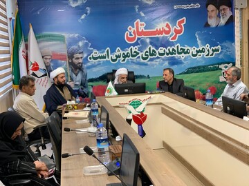 امام جمعه سنندج: خانواده‌های شهدای جنگ رمضان نماد صبر و ایستادگی هستند