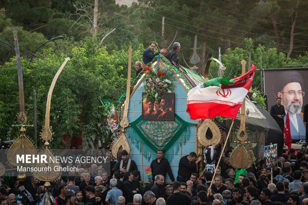 آیین نخل گردانی یازدهم محرم در شاهرود