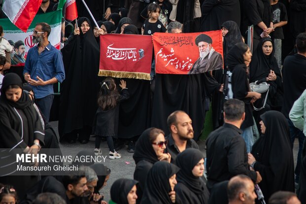 آیین نخل گردانی یازدهم محرم در شاهرود