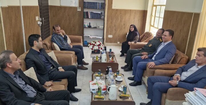 فرماندار تنگستان: خدمت صادقانه به مردم افتخار مسئولان است