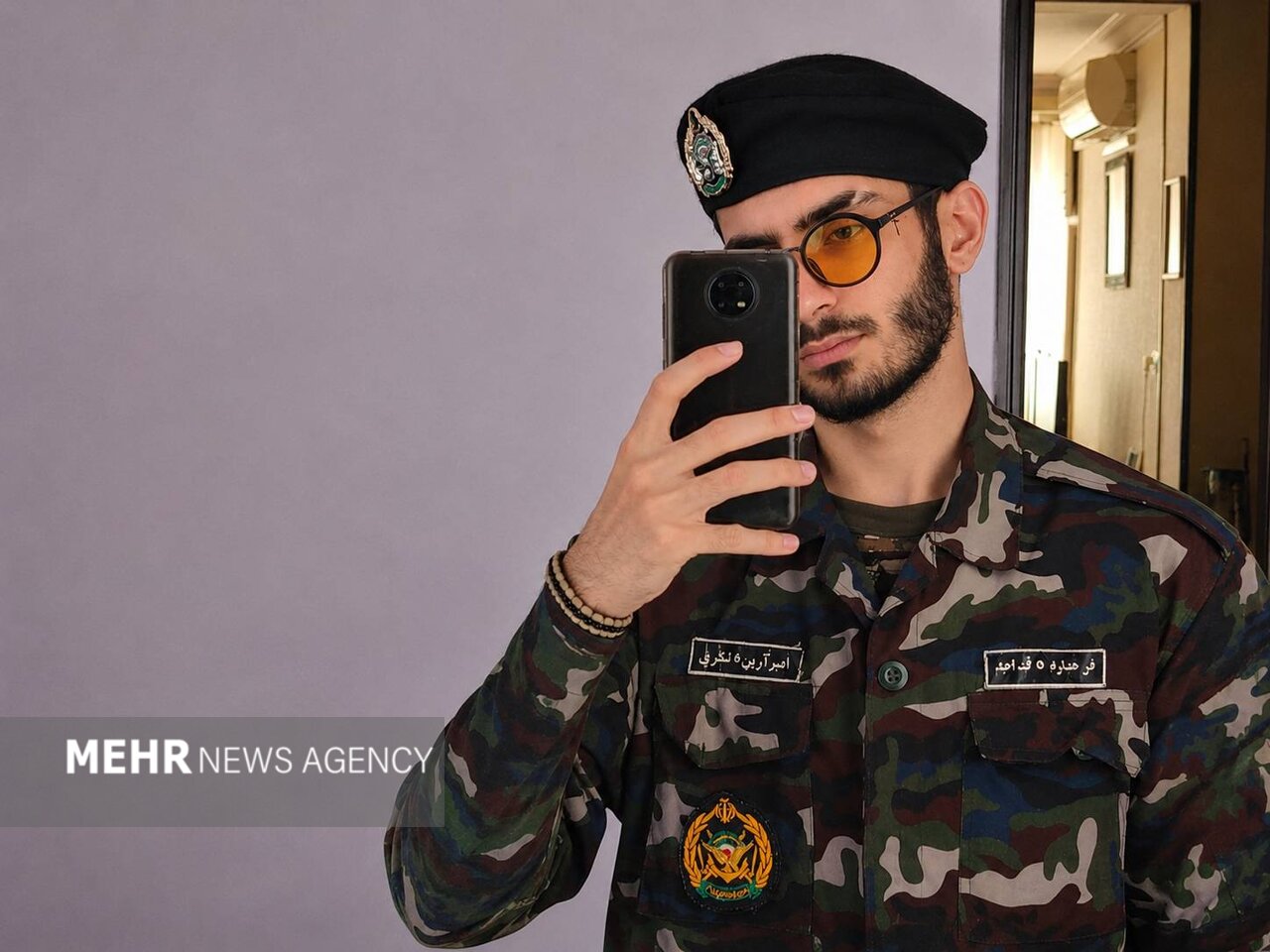 آرين،بابا،پدر،لنگري،دكتر،مادر،حضرت،پسرش،بدجور،پژمان،رفيق،شها ...