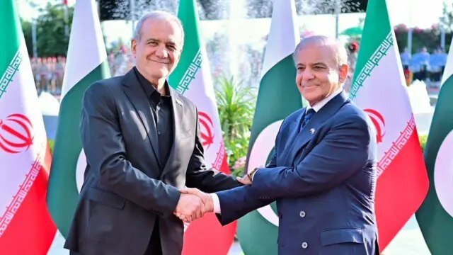 Iran, Pakistan boost ties with Pezeshkian's visit