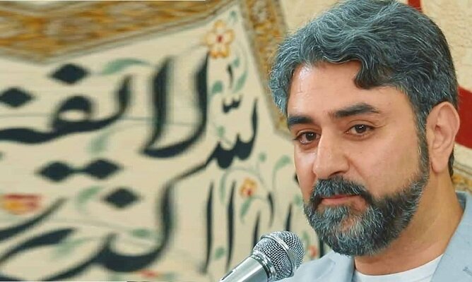 «نورپردازی خوبی داشت»؛ شوخی شاعرانه در محفل شعر رهبر شهید