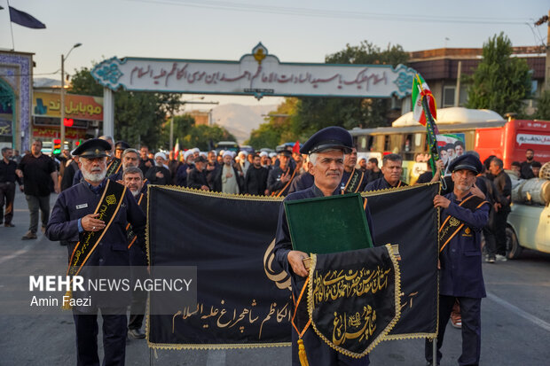 پیاده روی علمای شیراز در ۱۳ محرم