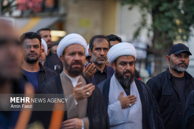 پیاده روی علمای شیراز در ۱۳ محرم