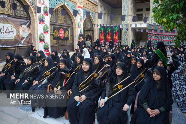 پیاده روی علمای شیراز در ۱۳ محرم