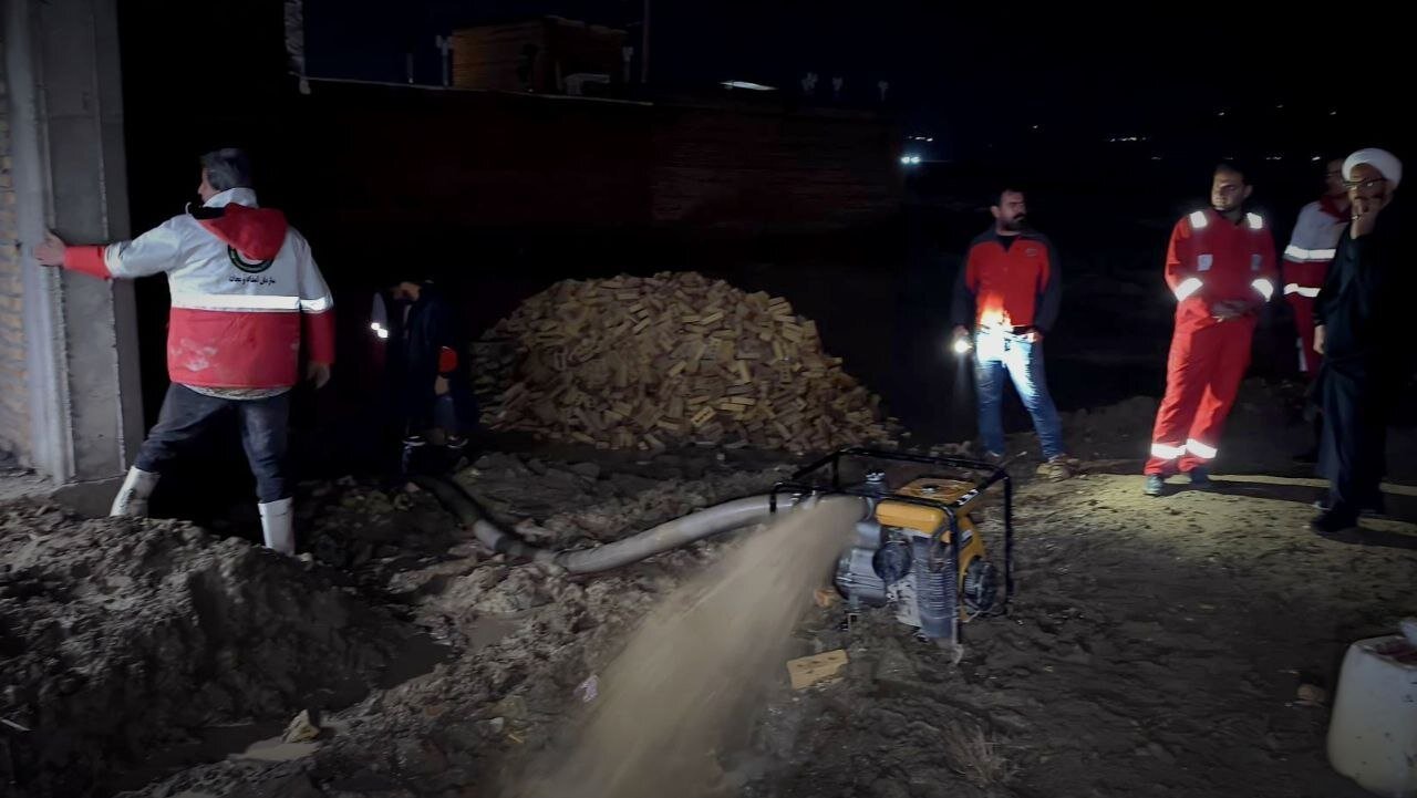 متاثر،سيلاب،امدادرساني،دستگاه،چالدران،سلماس