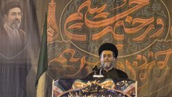 ملت ایران در مسیر ولایت و آرمان‌های عاشورا ثابت‌قدم ایستاده است