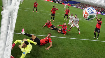 Iran FM hails natl. soccer team for superb performance at WC
