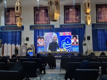 فهم عاشورا بدون شناخت نقش حضرت زینب(س) ممکن نیست