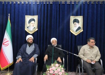  امام جمعه دشتستان: تجمعات مردمی عامل همبستگی است