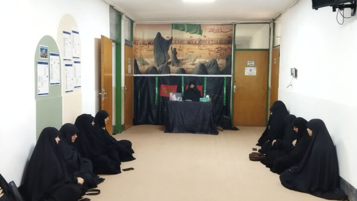 پیام عاشورا با روشنگری حضرت زینب(س) در تاریخ ماندگار شد