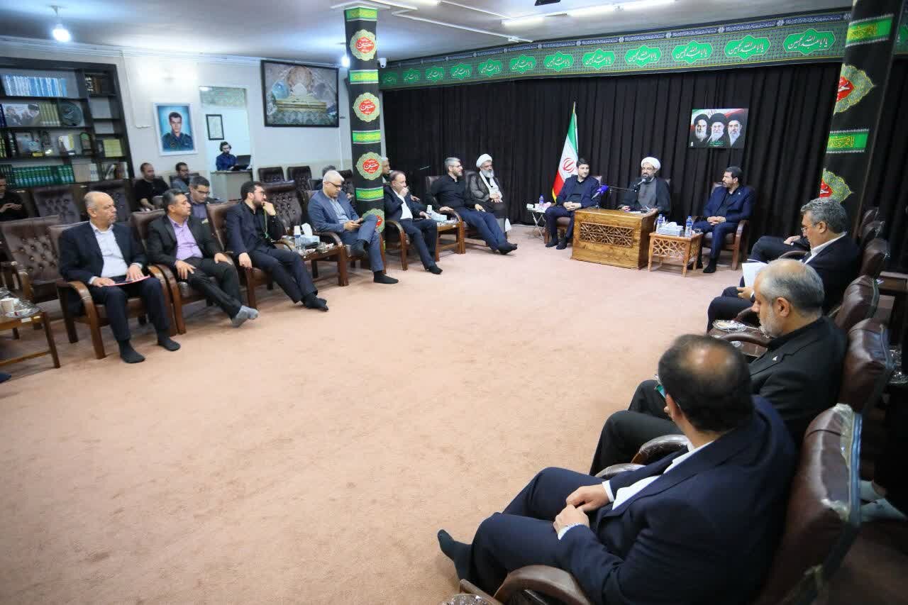 وزیر ارتباطات با نماینده ولی&zwnj;فقیه در استان همدان دیدار کرد