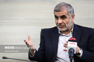 نیکزاد: رهبر شهید در سخنرانی‌های خود توطئه دشمنان را نقش برآب می‌کردند